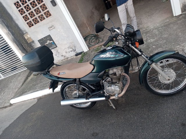 MOTO CG 125 COM PARTIDA ANO 2003