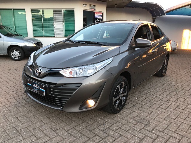 YARIS SEDAN XS AUTOMÁTICO
