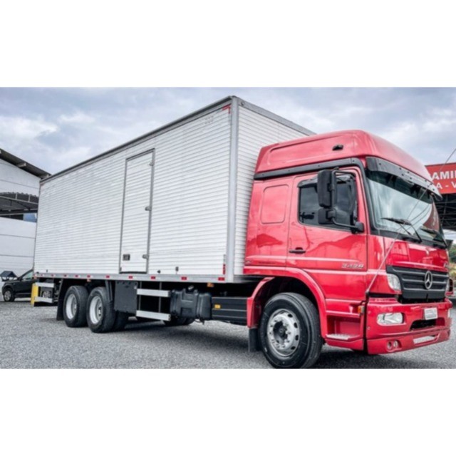 MERCEDES BENZ ATEGO 2428 6X2 2011