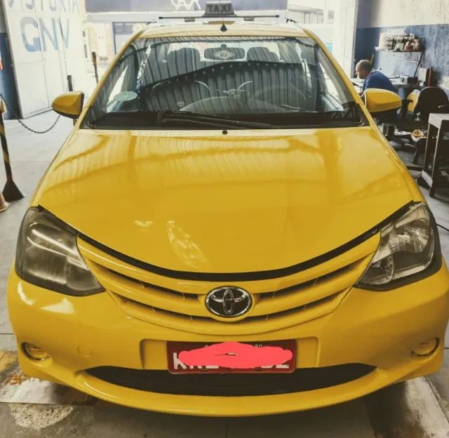 toyota etios 1.5   2015 