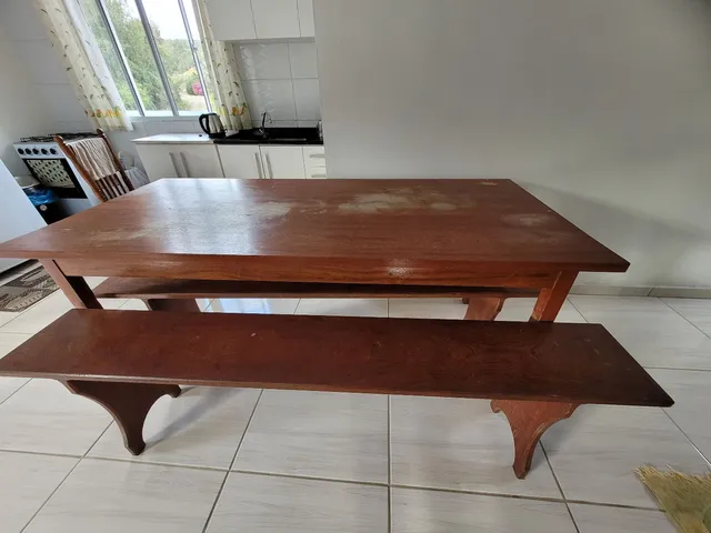 Conjunto Mesa Rústica Redonda Sextavada (1,20Mts x 1,20mts x 4cm) com 6  Cadeiras Rústicas Coloniais, tudo em Madeira Maciça de Cedro – 06 lugares