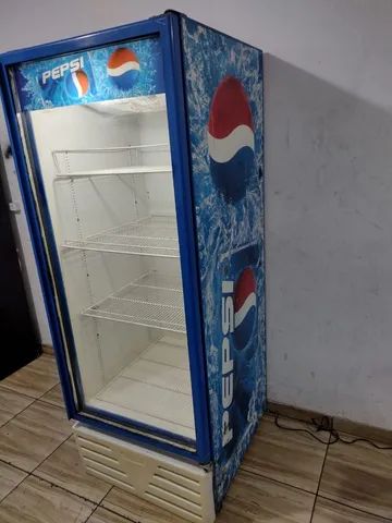 Expositor Pepsi 220 volts  572 litros ( entrego)