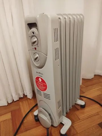 Aquecedor elétrico a óleo 110v Britânia AB1500 - Usado, 