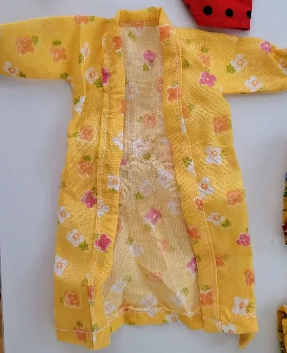 5 Roupas de Barbie - Ótimo estado - VER DESCRIÇÃO - Foto 4