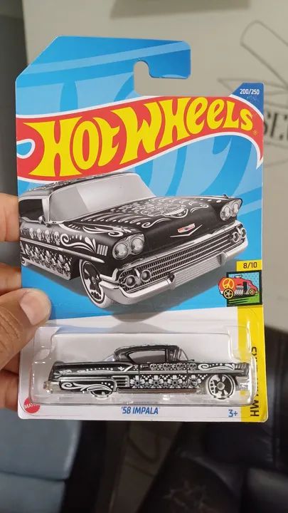 Carrinhos Hot Wheels T-Hunt 