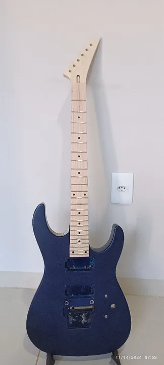 Guitarra estilo Jackson para Montar/Projeto