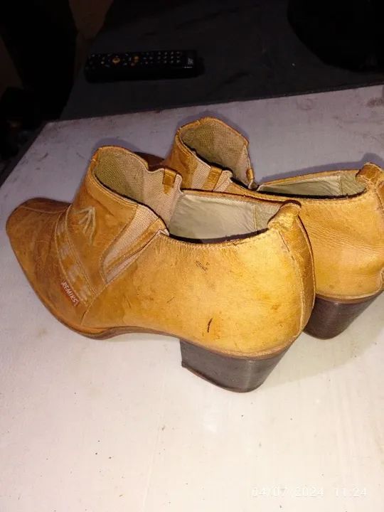 Bota cano curto em couro Remiks - Foto 3