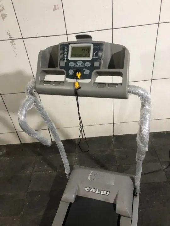 Esteira Caloi Cle 30 com lona nova 