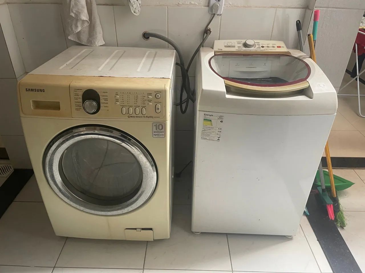 Máquina de lavar e seca 