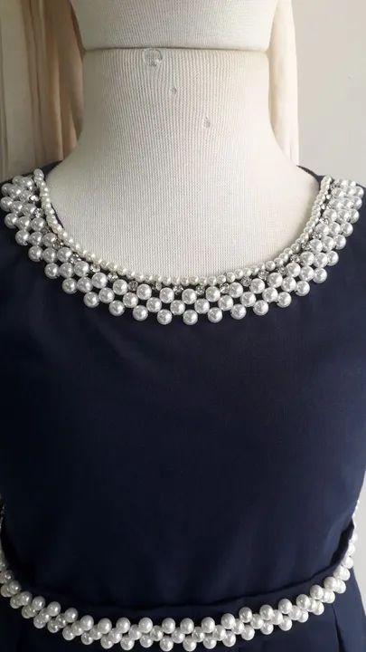 Vestido Infantil Azul com Detalhes em Pérolas