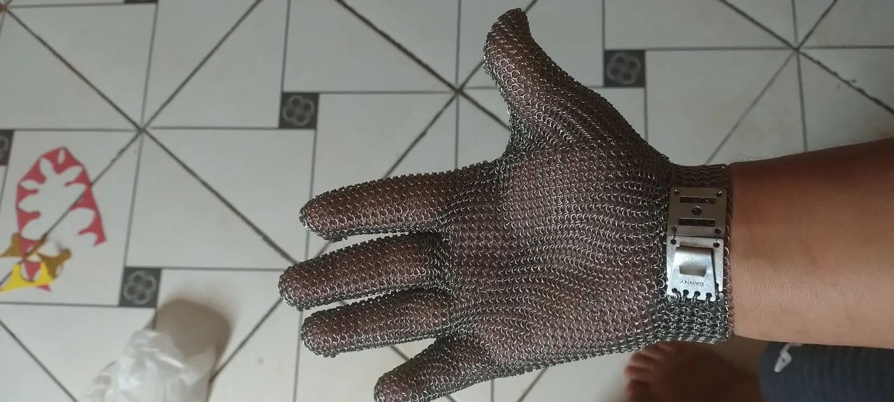 Luva de aço M - Foto 2