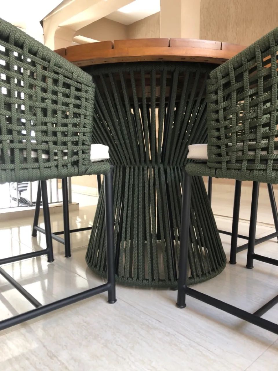 Conjunto mesa e cadeiras para área externa - Foto 2