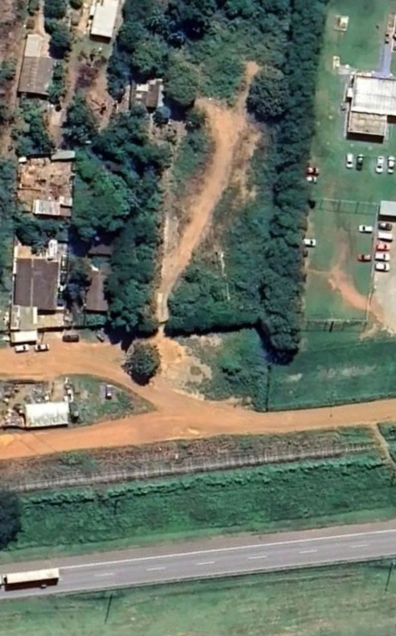 Vendo lote escriturado ao lado da bunge luziania, frente pra BR 040. - Foto 4
