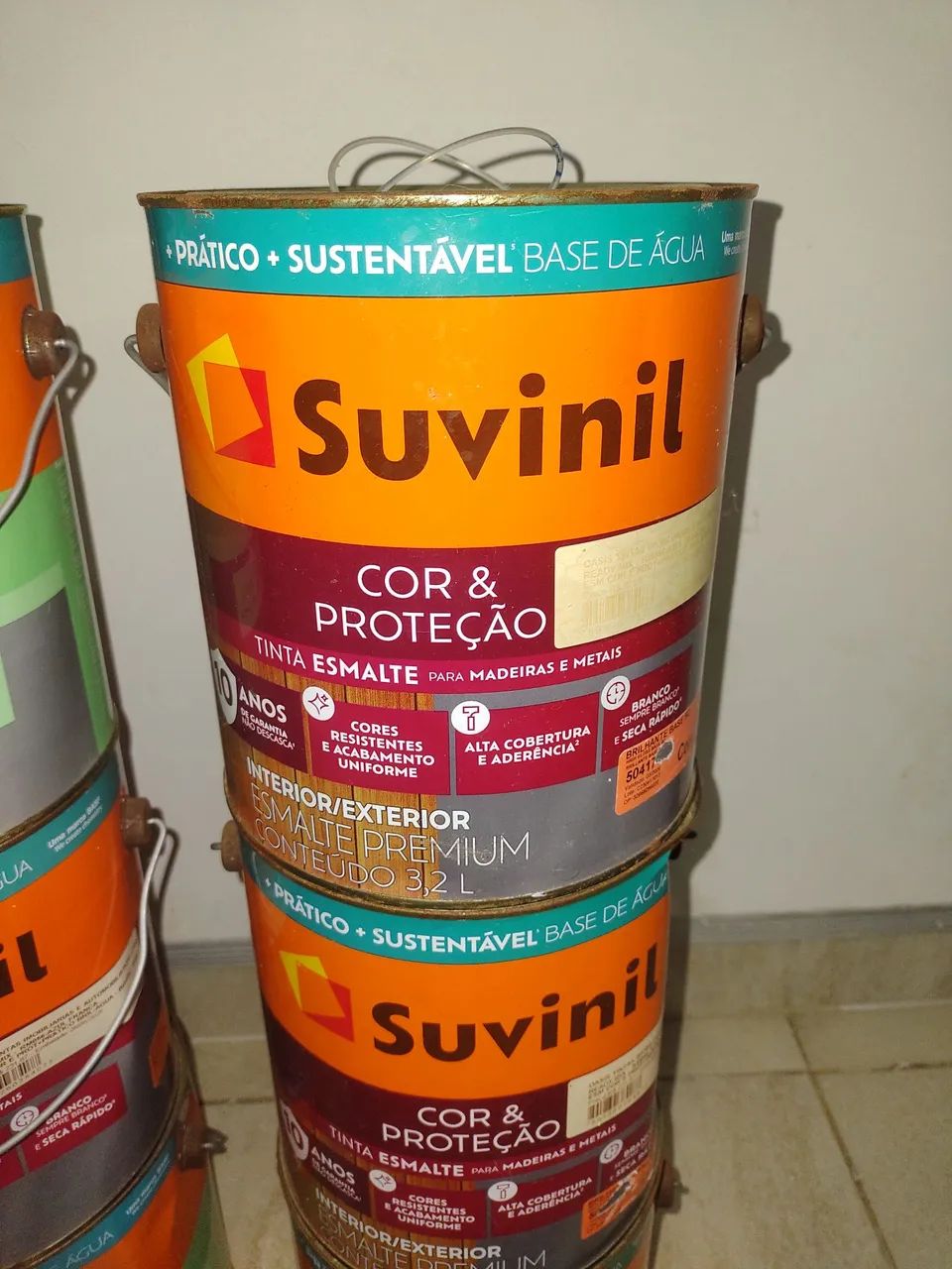 Vendo Tinta Suvinil, esmalte para madeira e metal, na cor azul del rei   - Foto 2