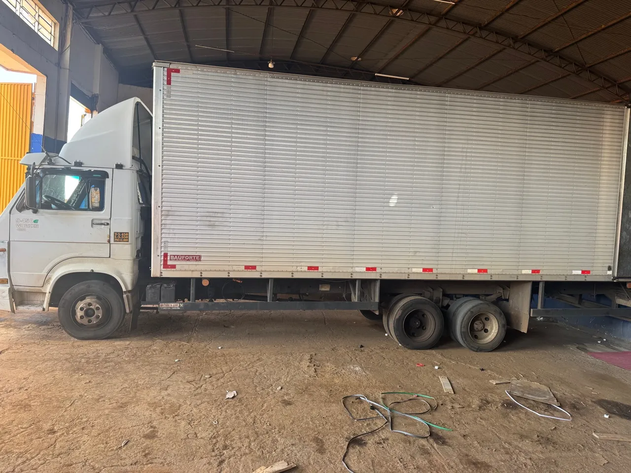 Caminhão Truck 9.150 Wolks
