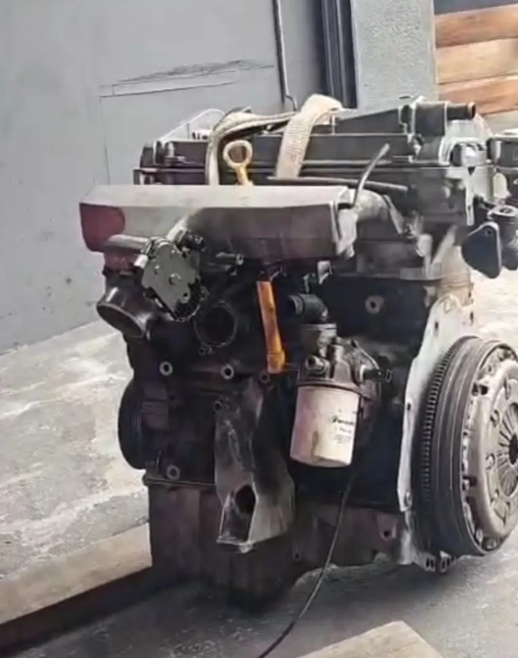 Motor 1.8 20v Turbo COMPLETO, PRECISA DE REVISAO.