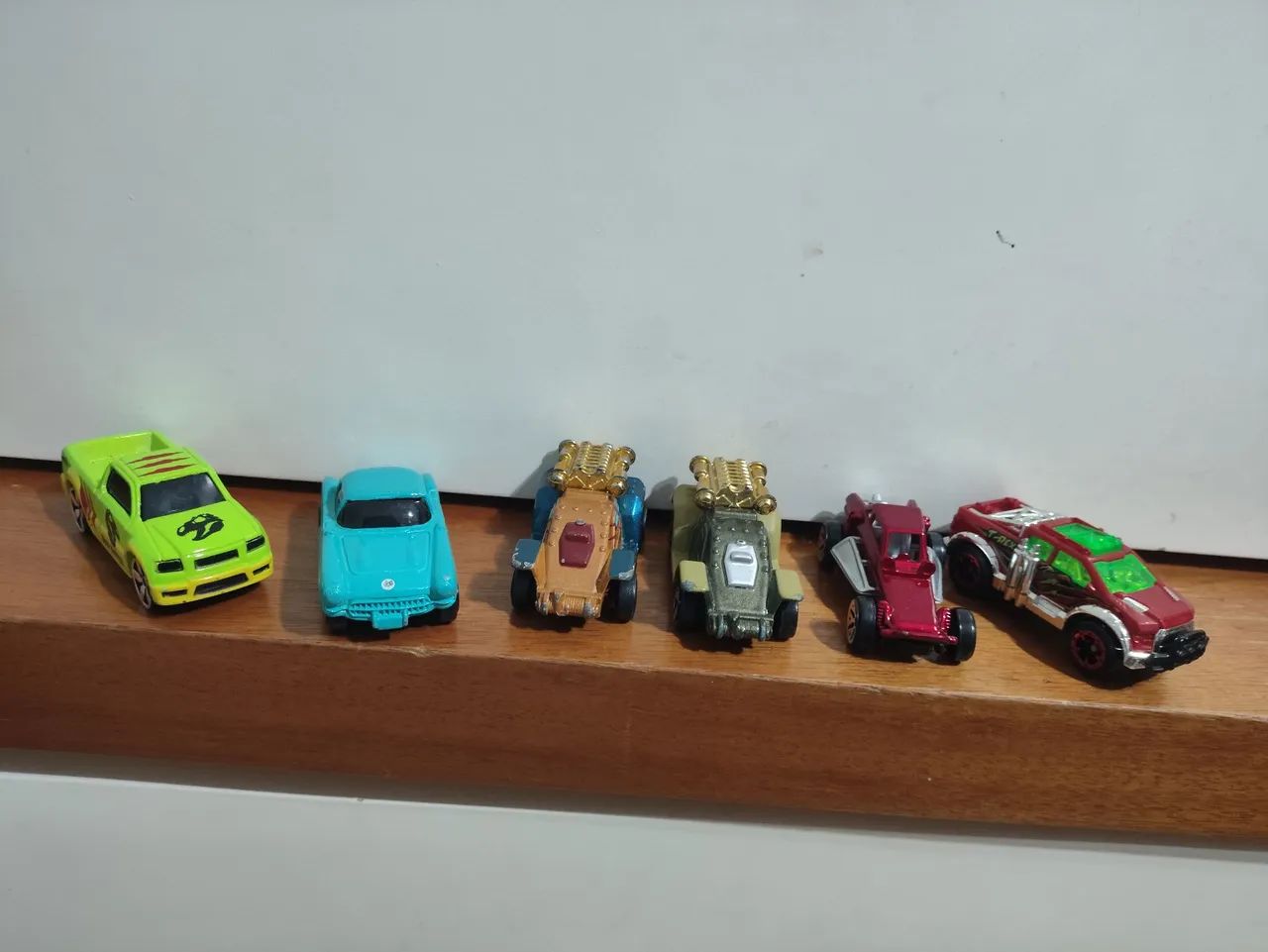 Brinquedo kit carrinhos Maisto diversos