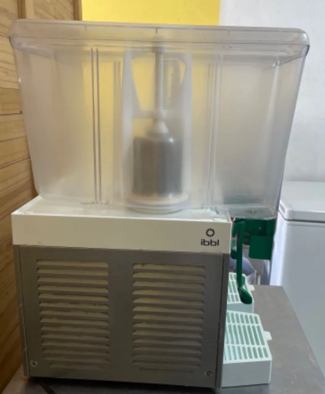 Refresqueira refrigerada IBBL 30 L - Foto 3