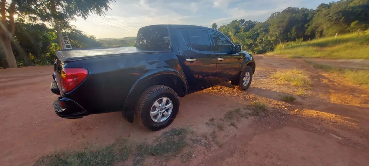 Mitsubish L200 Triton 4x4 diesel, manual. - Foto 2