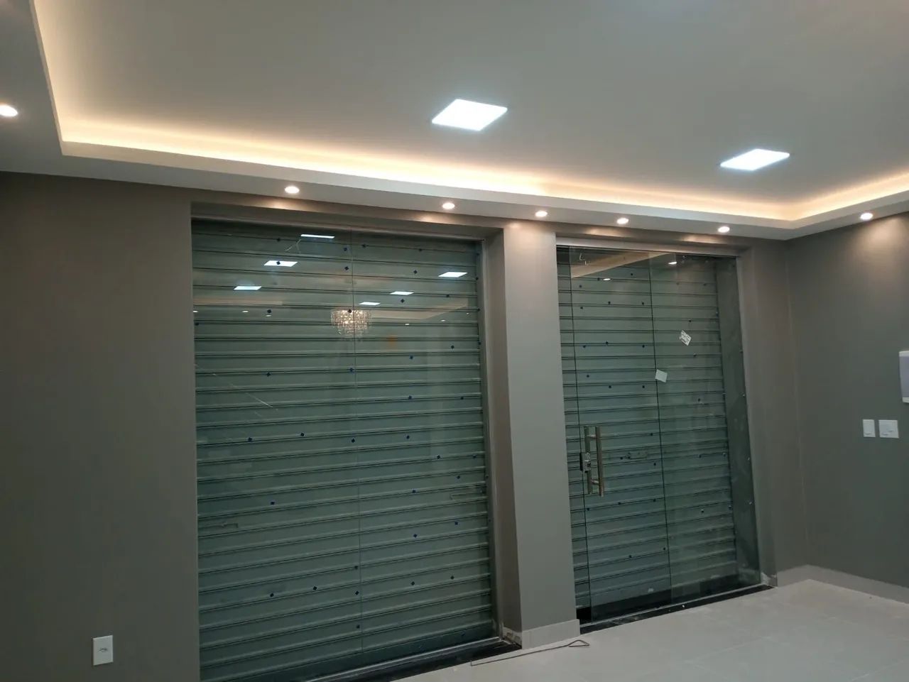 PORTA DE VIDRO E VITRINE DE VIDRO TEMPERADO  - Foto 3