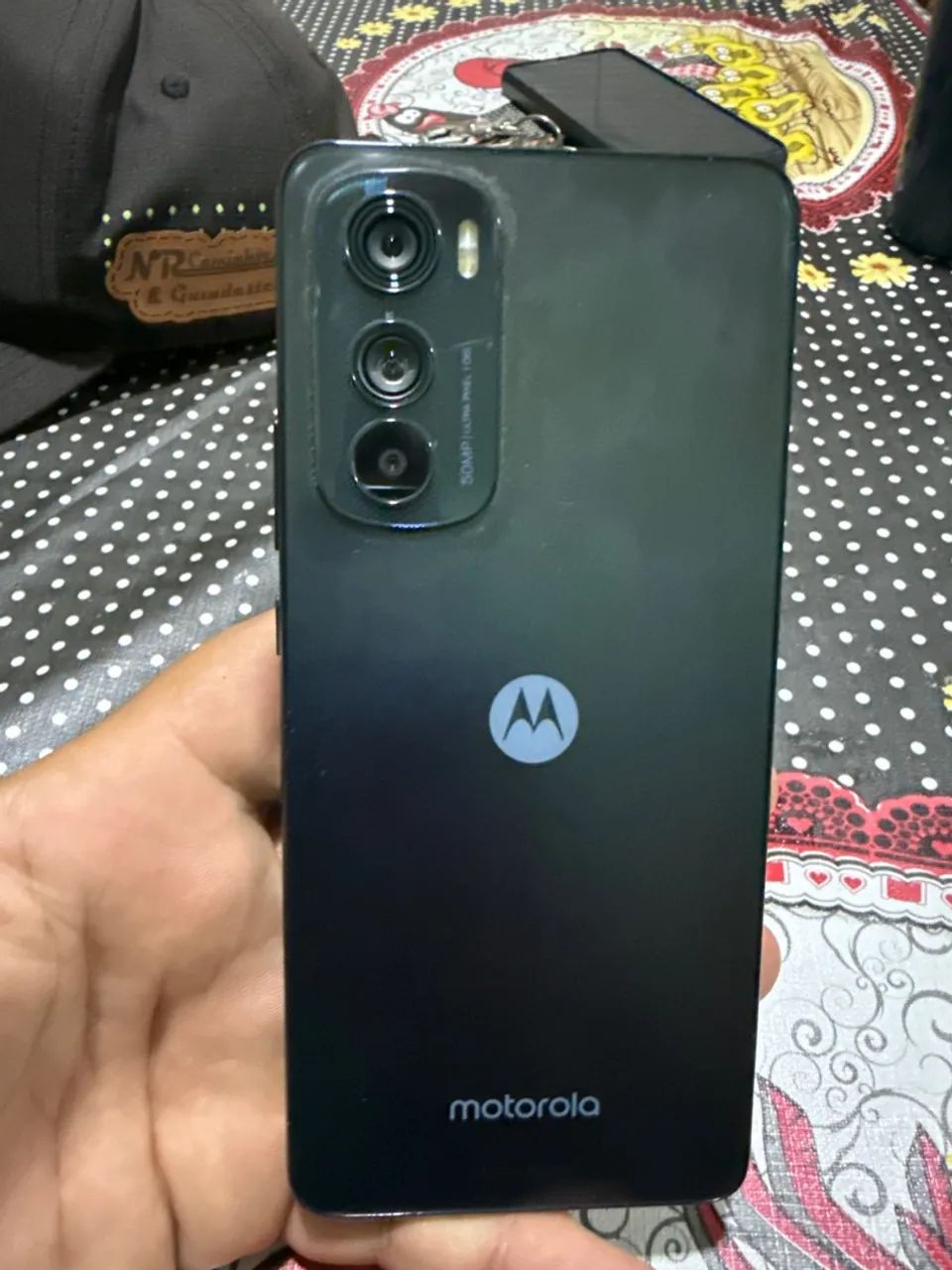 MOTOROLA EDGE 30, SEMI NOVO, NENHUM DEFEITO - Foto 2