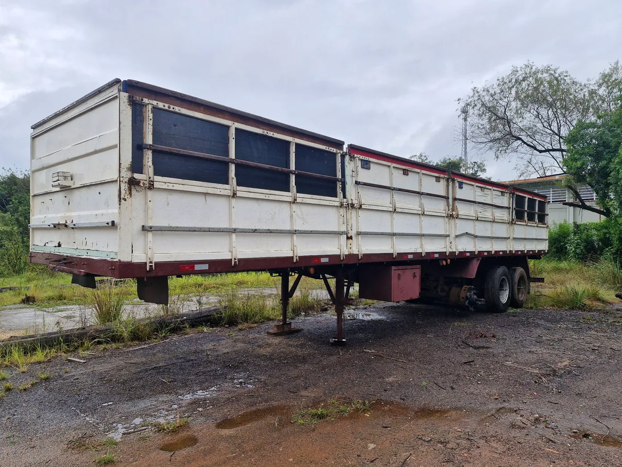 Carreta graneleira ls guera