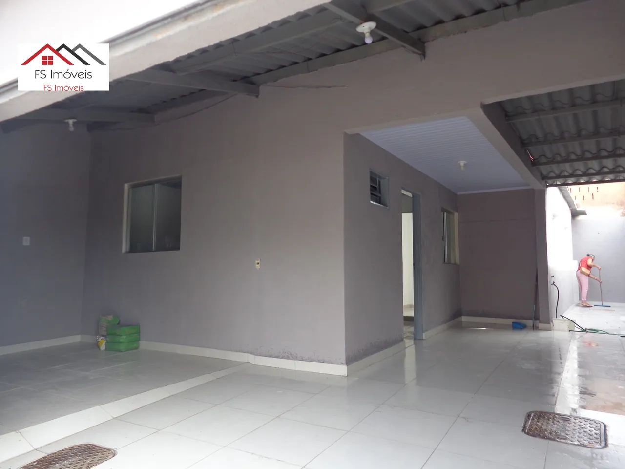 QR 108 Ótima Casa 3 Quartos/Suite Lado Metrô Escriturada em Samambaia Sul Brasília  DF