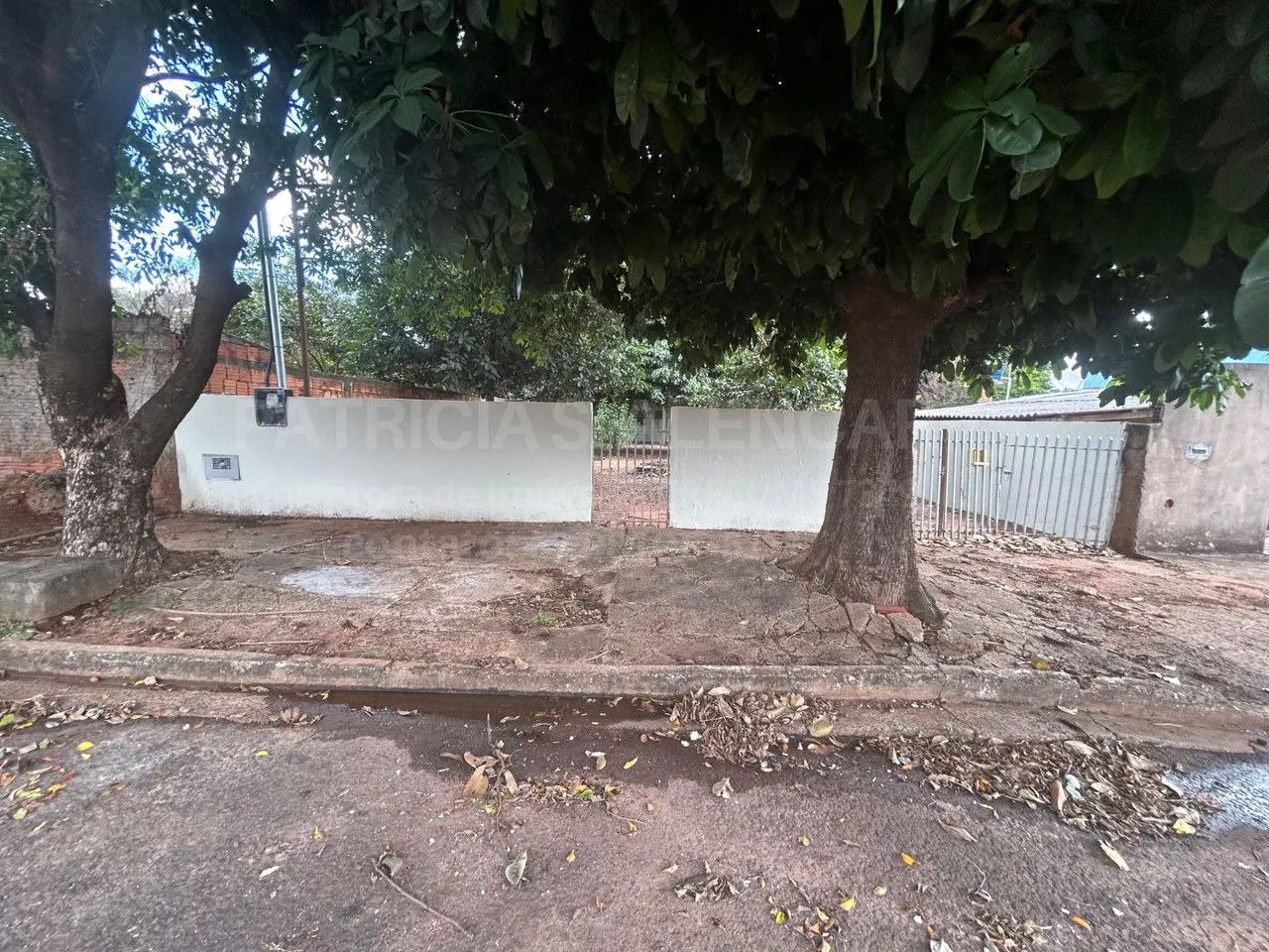 Casa com 01 quarto no Vila Almeida R$ 900,00 mês.