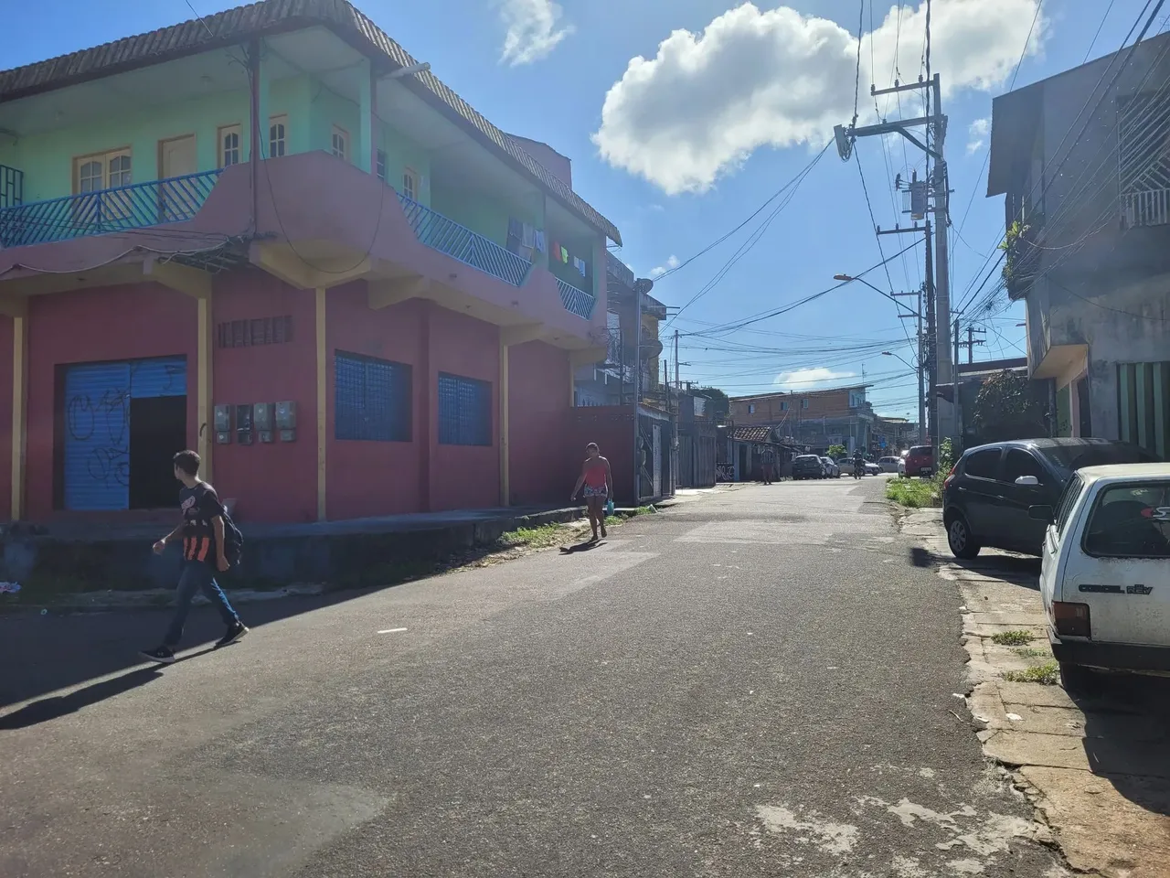 Lene Pegado Vende Prédio Comercial de 2 Andares próximo da Boate Locomotiva