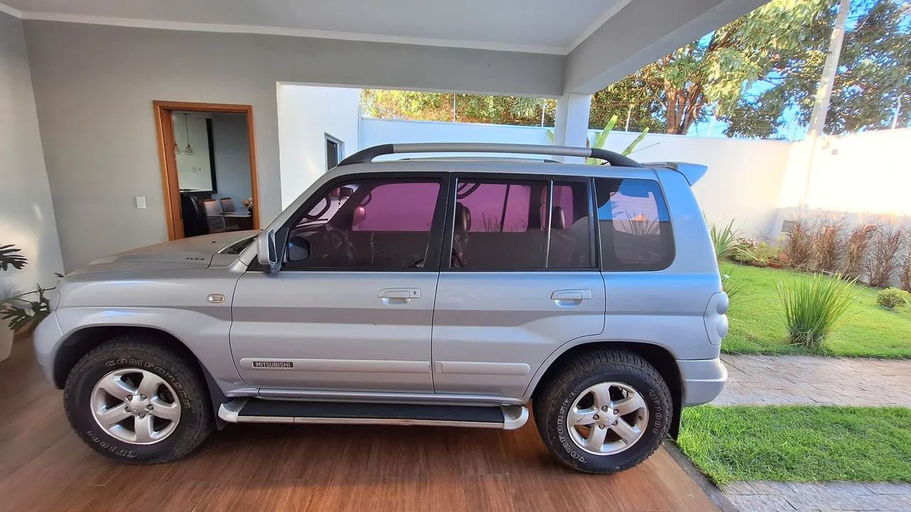 MITSUBISHI PAJERO TR4 2009 4X4 AUTOMATICA FLEX