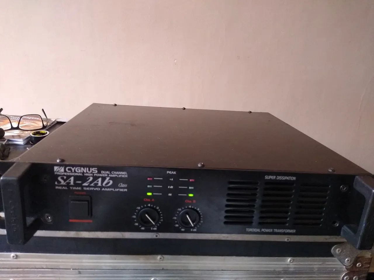 Amplificador de Som Profissional Cygnus SA-2Ab