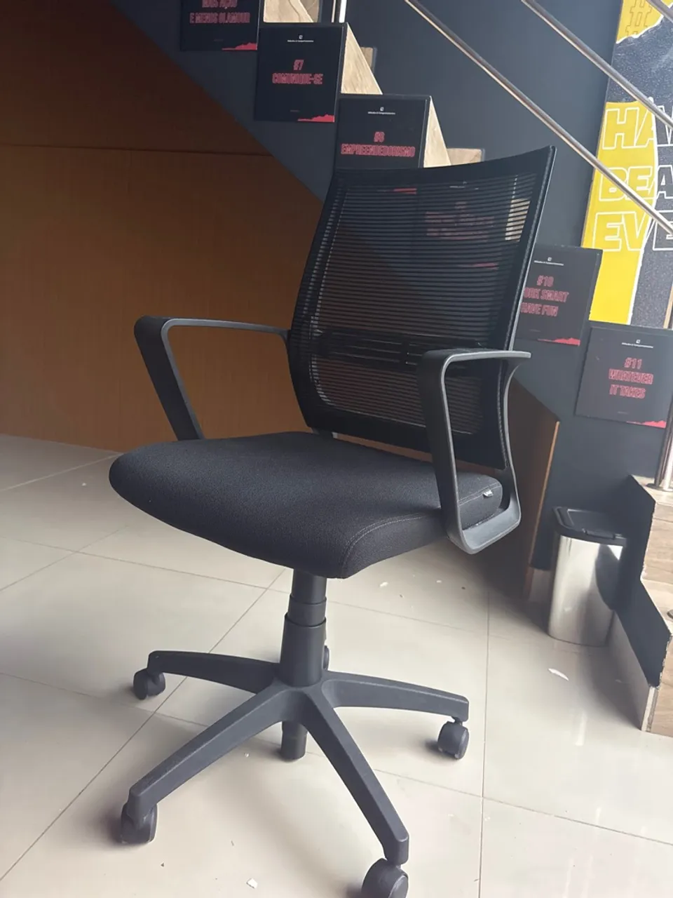 CADEIRA ERGONÔMICA