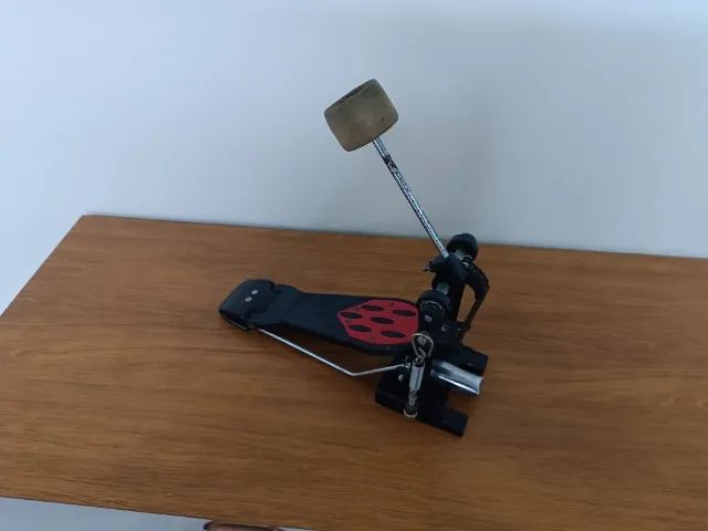 Pedal de Bumbo Premium com Batedor de Feltro