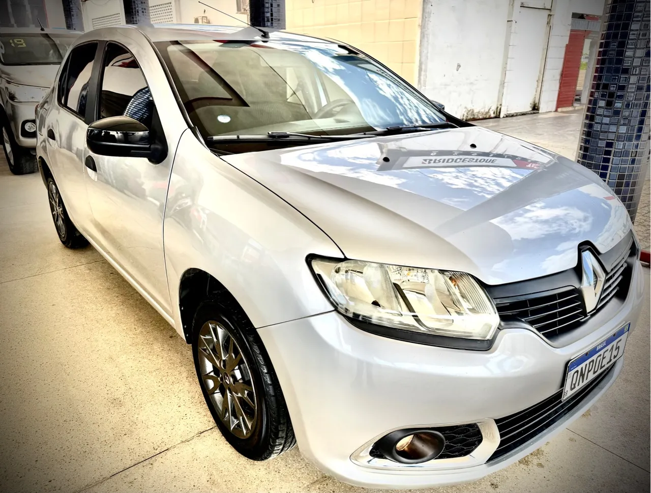 Renault Logan 1.0 4 cilindros 2018