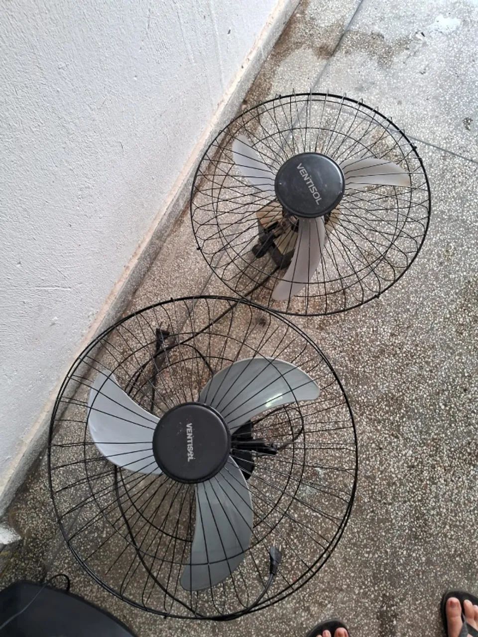 Ventiladores de parede Ventisol Grande e pequeno LEIA A DESCRIÇÃO