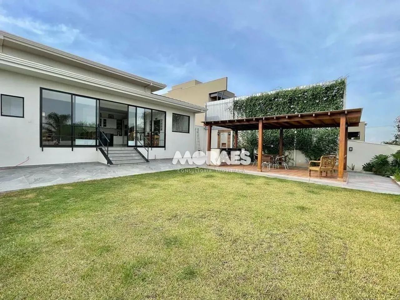 Casa em Condomínio Fechado com 3 suítes à venda, 381 m² por R$ 1.520.000 - Residencial Pri