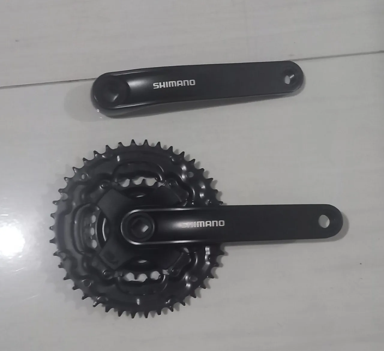 Pedivela Shimano de alumínio com 24/34/42d