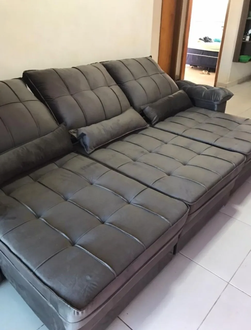 Sofá Retrátil e Reclinável Promoção apenas R$ 2.110,00