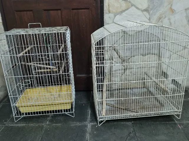 Vendo 2 gaiolas grandes para calopsitas e periquito  - Foto 3