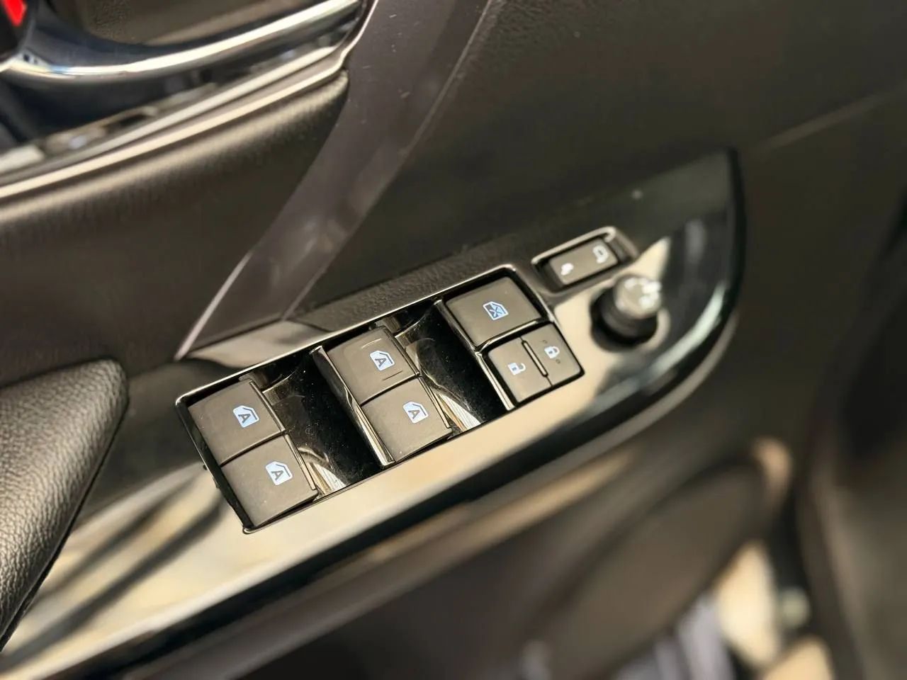Toyota HILUX SW4 SRX 2022 - Diesel 4x4 - Foto 2