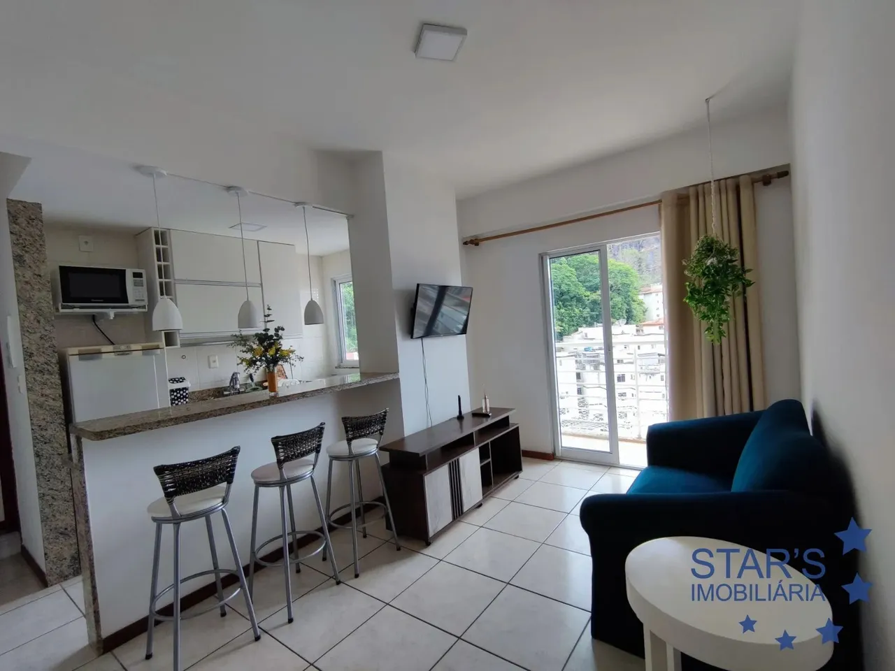 Quarto e sala mobiliado! Apartamento premium! 50m² - Vaga de garagem - Cozinha americana