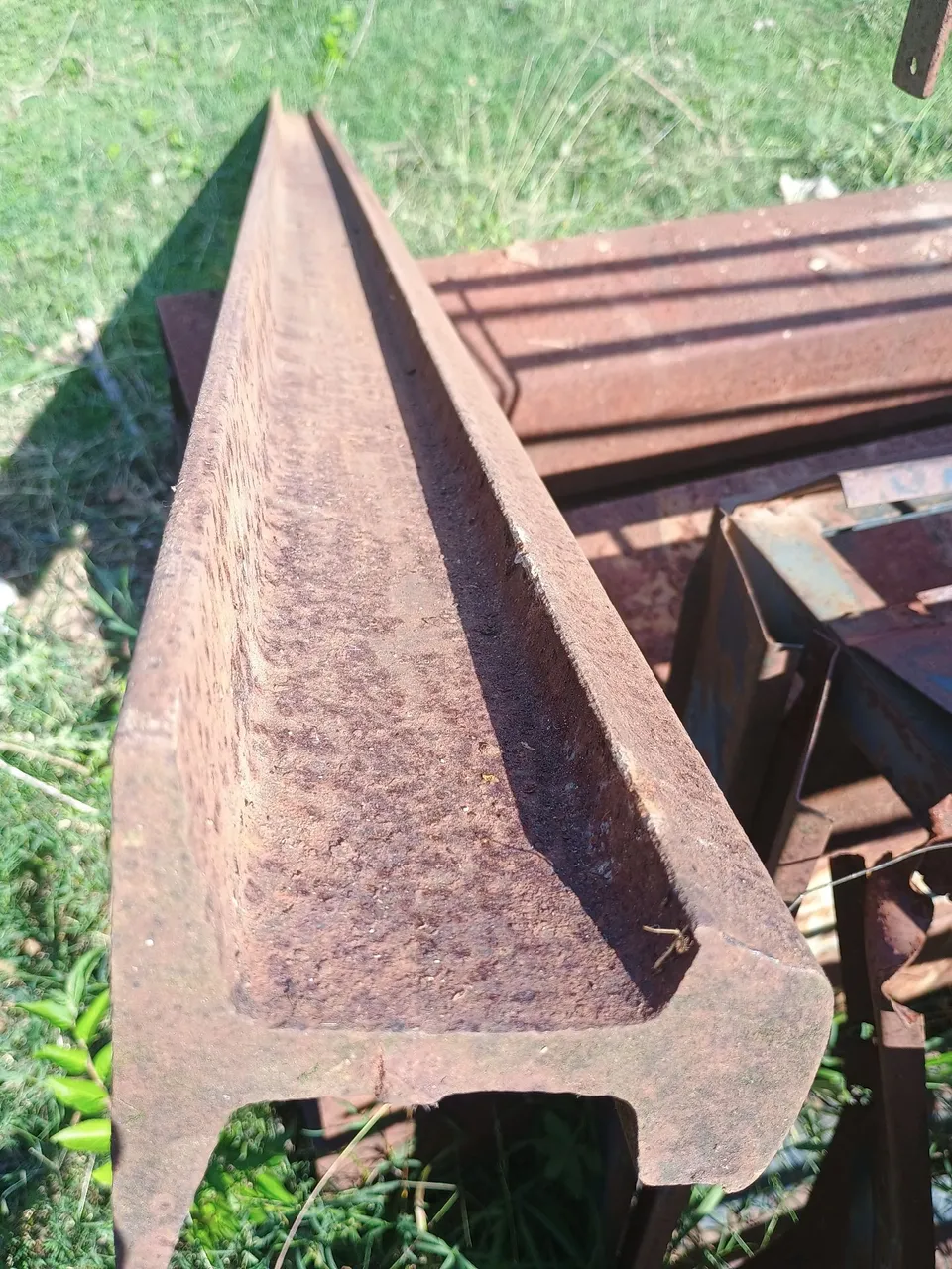 Viga I de ferro, trilho de trem