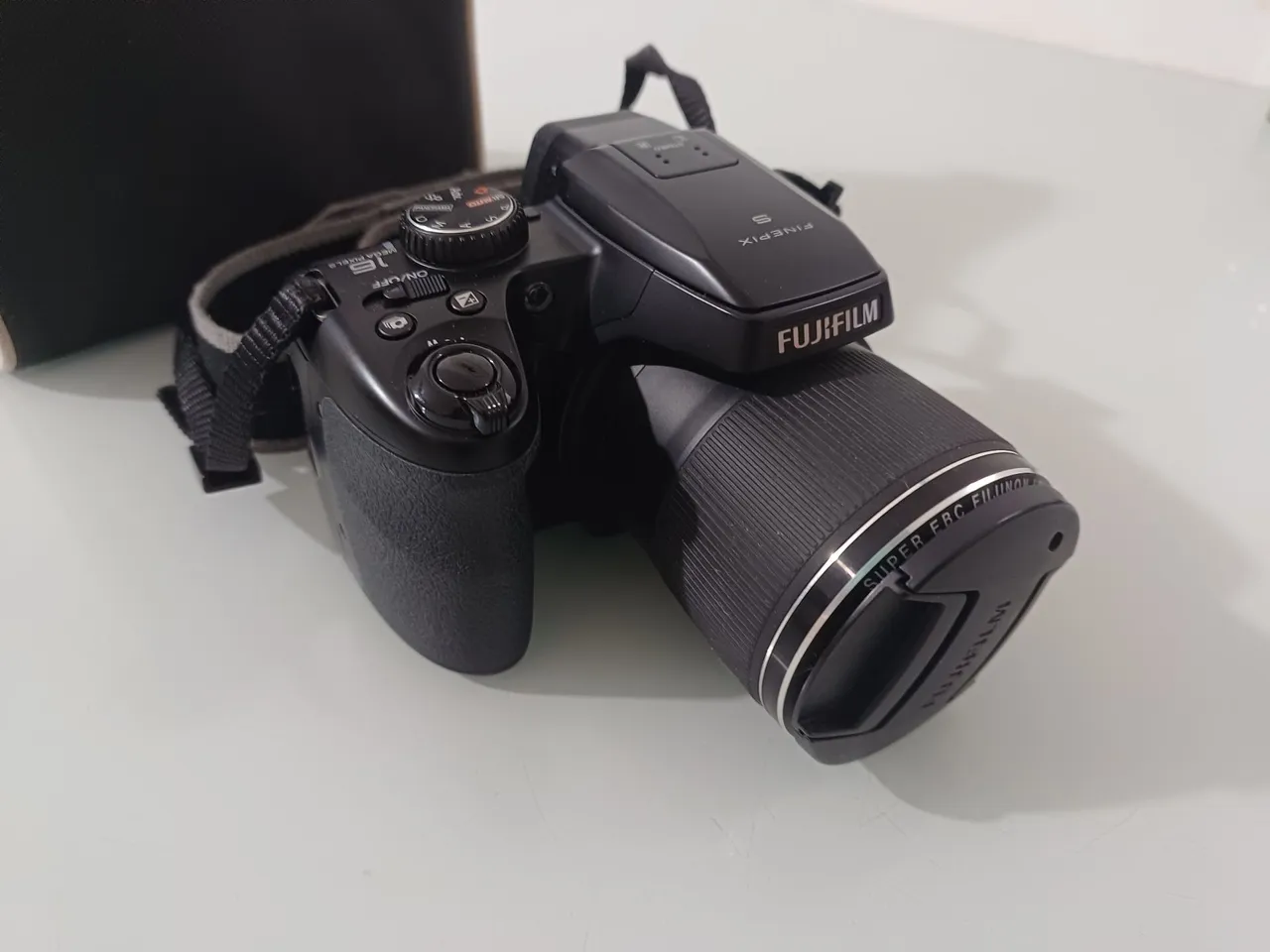 Amazon | FUJIFILM デジタルカメラ FinePix S8200B 光学40倍