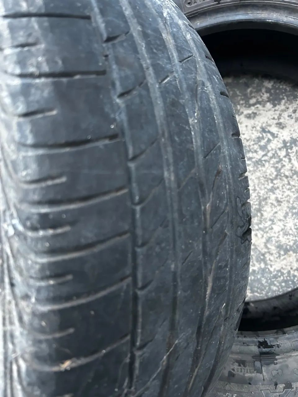 PAR PNEUS BRIDGESTONE TURANZA 205/55/16 PERFEITO ESTADO BOM BORRACHA  - Foto 4