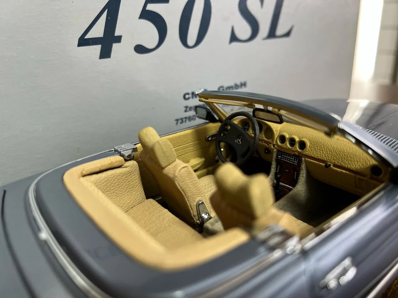 Miniatura Mercedes-Benz 450 SL 1:18 - Foto 5