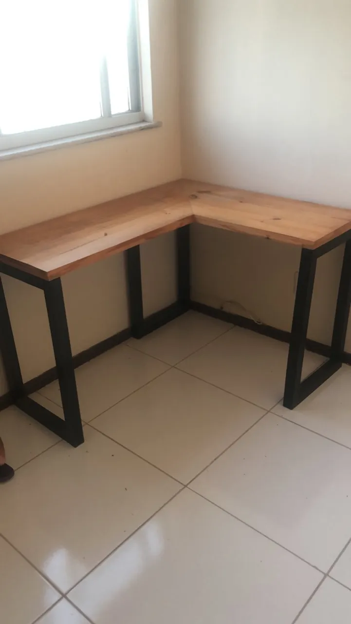 Mesa em L