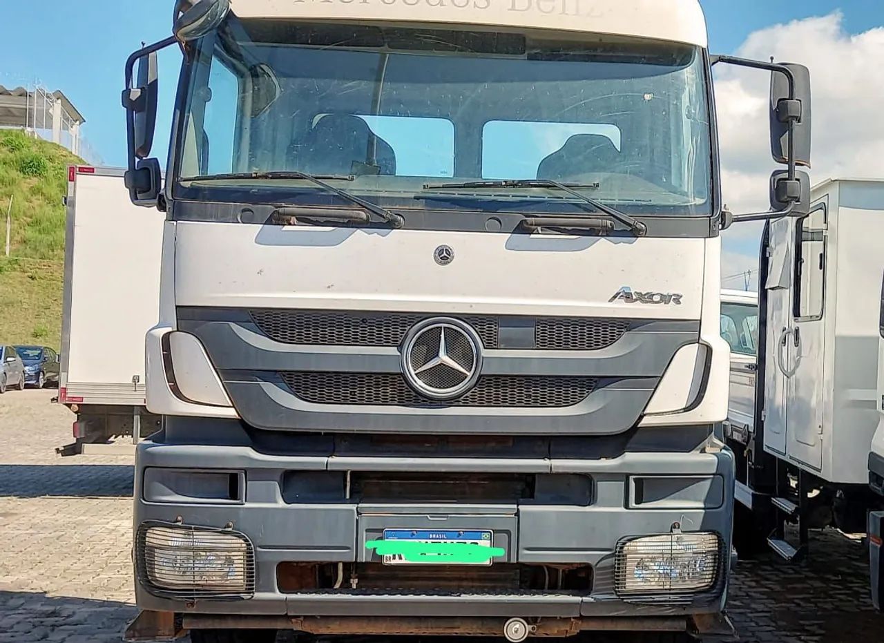 Cavalo mecânico Axor 3344  Ano 2022 Baixo Km - Foto 2