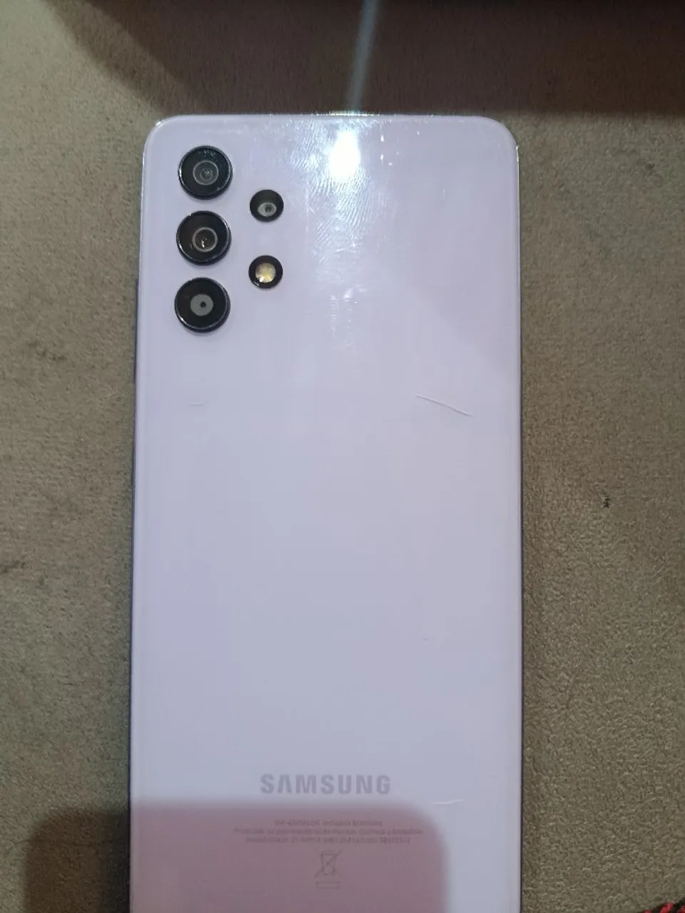 Vende-se um aparelho de celular.em bom estado de uso