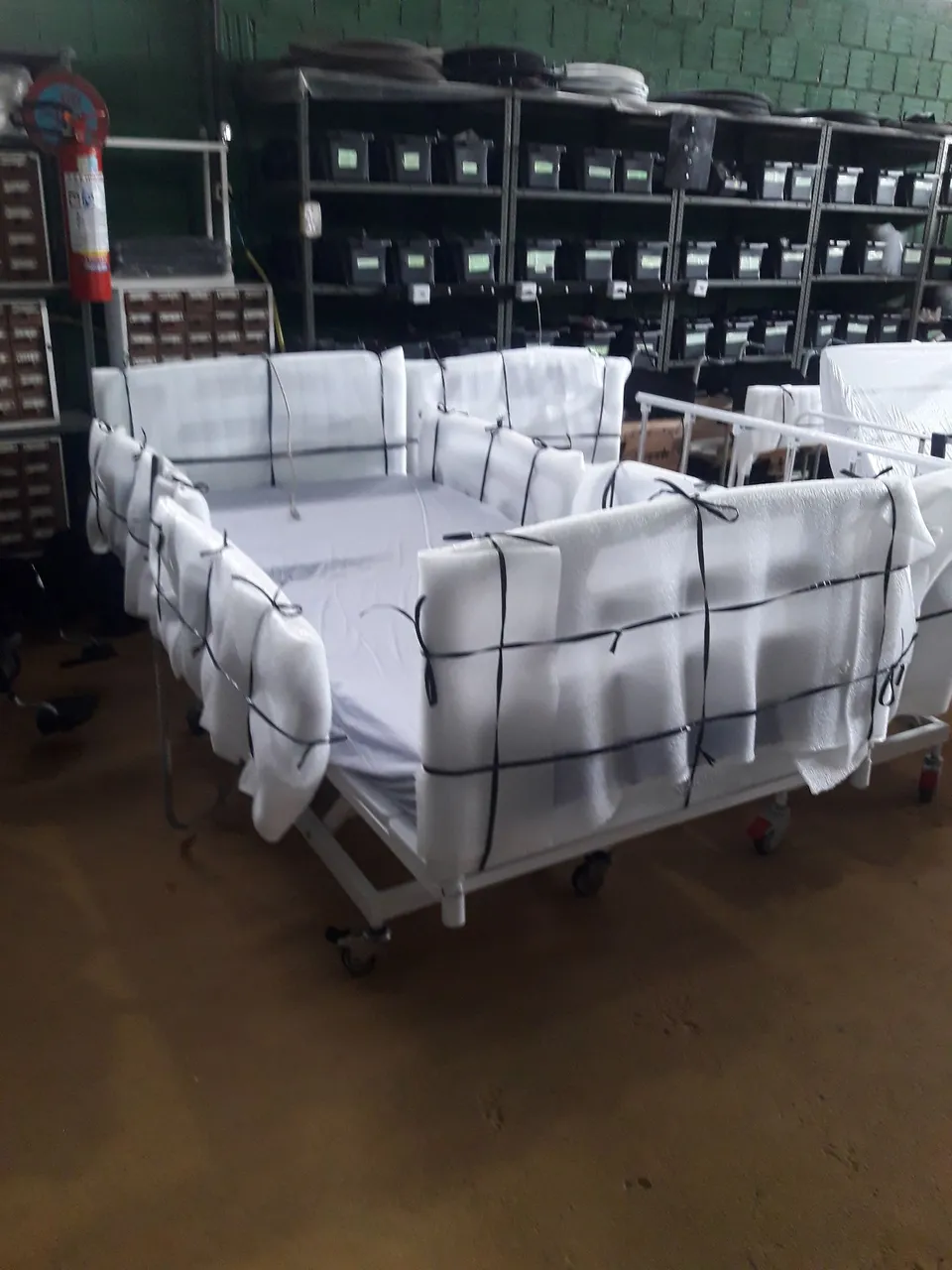 CAMA HOSPITAR MOTORIZADA. SÓ PELO ZAP 82.99968.2116