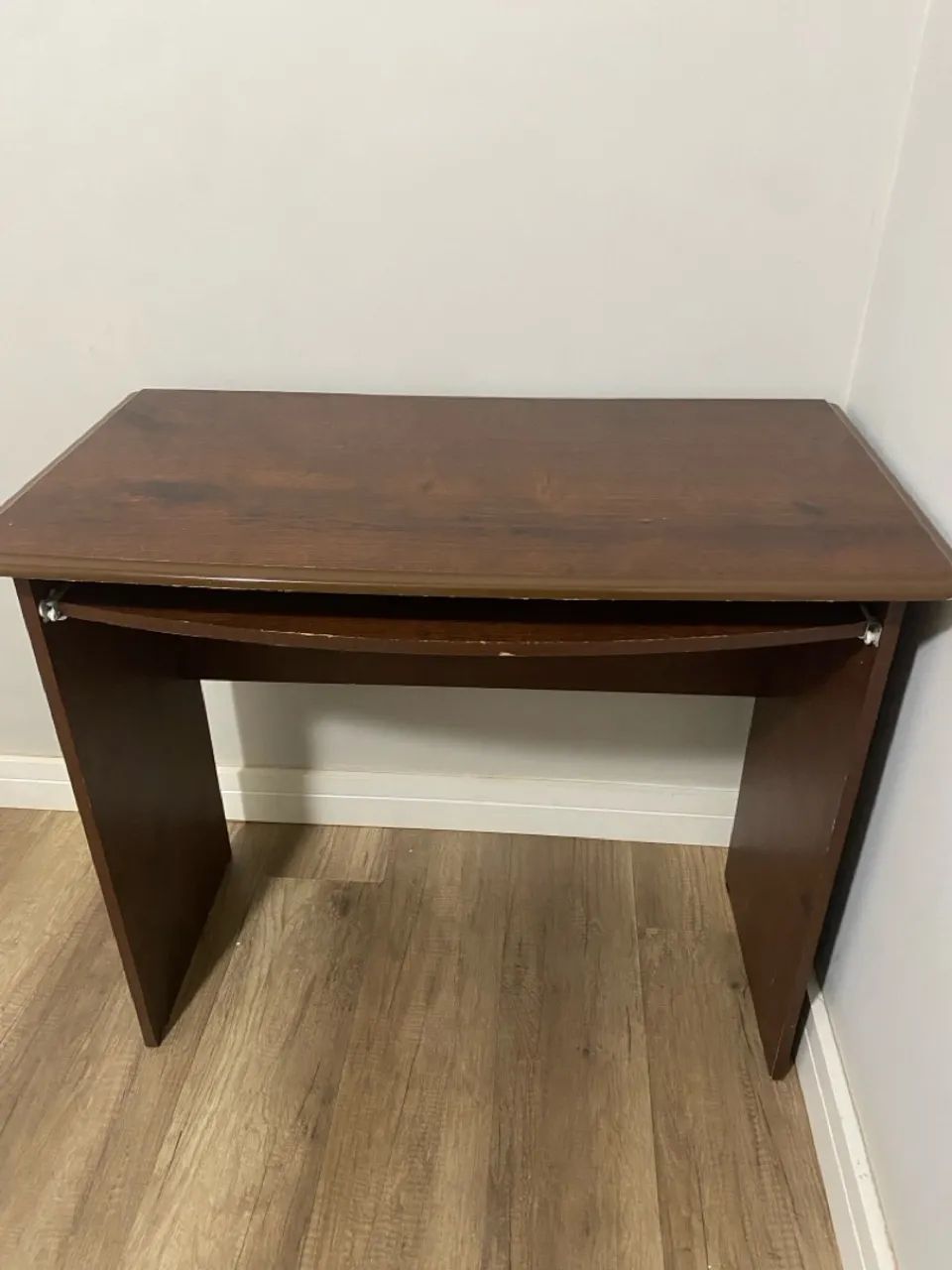 Mesa de Escritório com Bandeja Retrátil - Foto 2